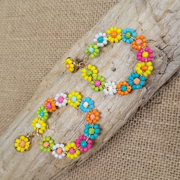 Jewelry - Multicolor Daisy Beaded Hoops
